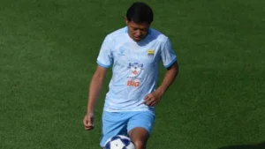 Adam Alis Tegaskan Fokus ke Persib Bandung, Tawaran dari Luar Negeri Ditunda