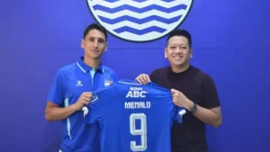 Luka Menalo Kagumi Antusiasme Bobotoh: "Ingin Lama Bermain untuk Persib
